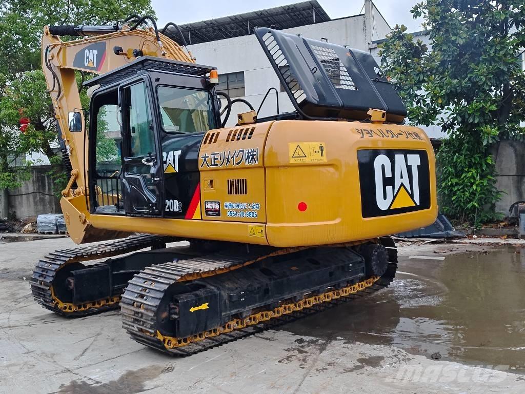 CAT 320 D2 Pásové rýpadlá