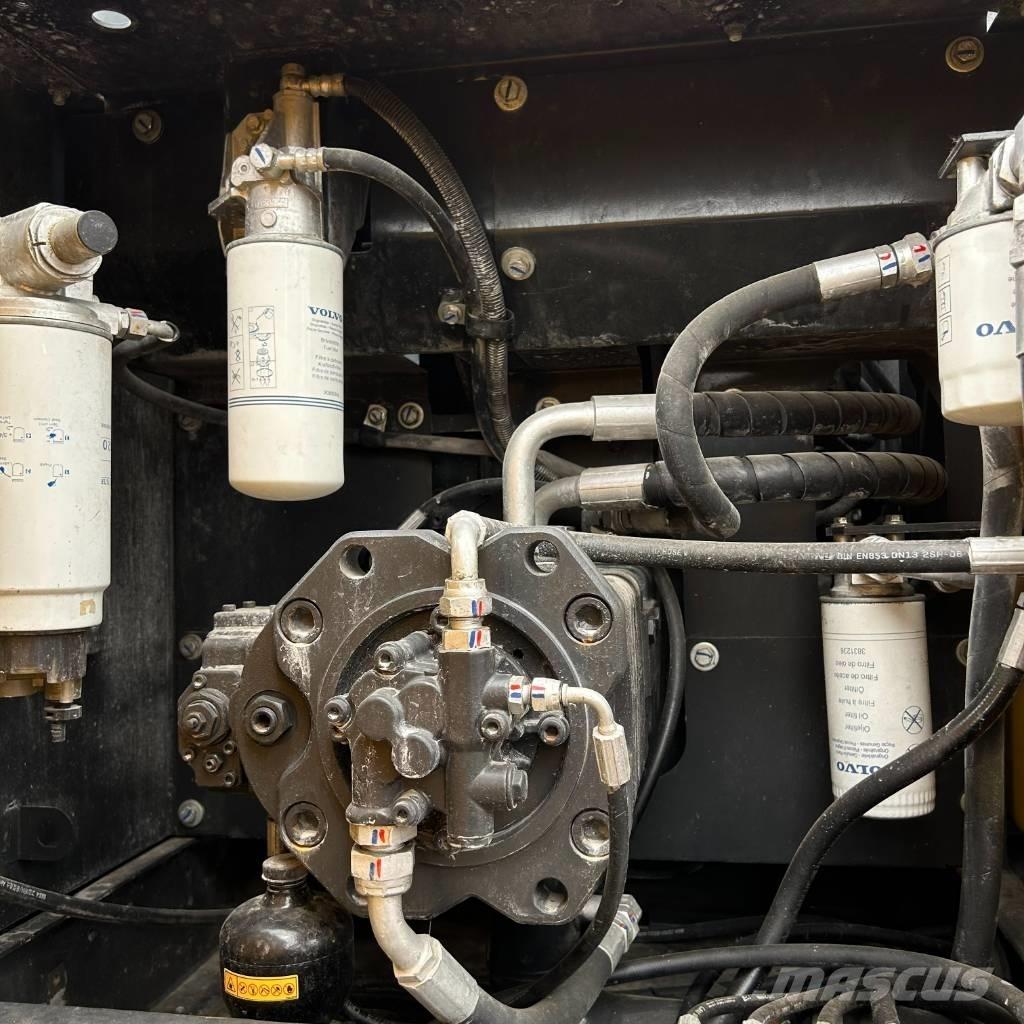 Volvo 290 Pásové rýpadlá