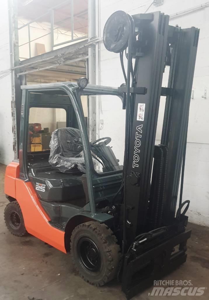 Toyota 52-8 FD 25 Dieselové vozíky