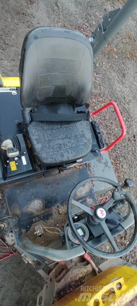 Wacker Neuson DW 30 Kĺbové nákladné autá
