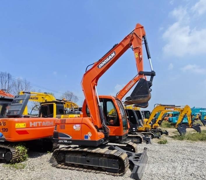 Doosan DX75-9C Midi rýpadlá 7 t - 12 t