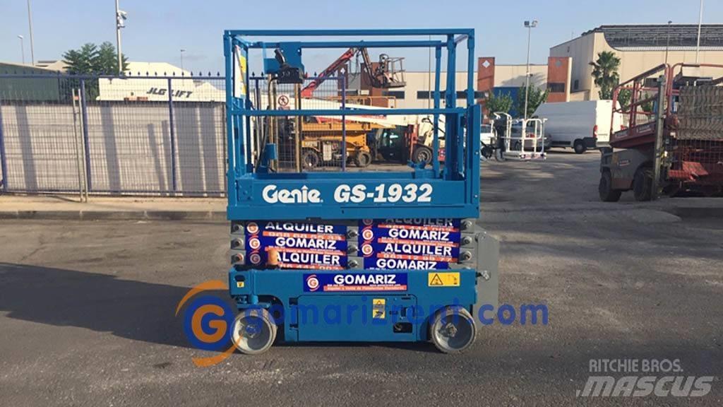 Genie GS 1932 Nožnicové zdvíhacie plošiny