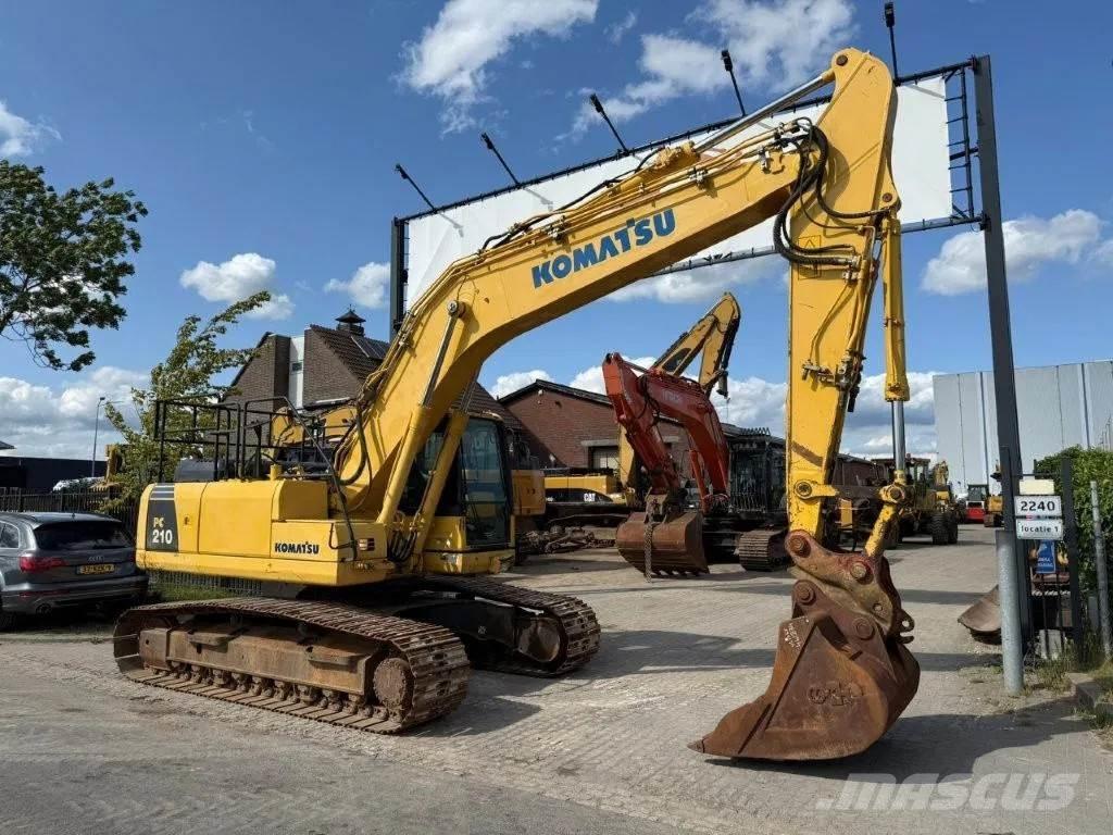 Komatsu PC210LC-8 Pásové rýpadlá