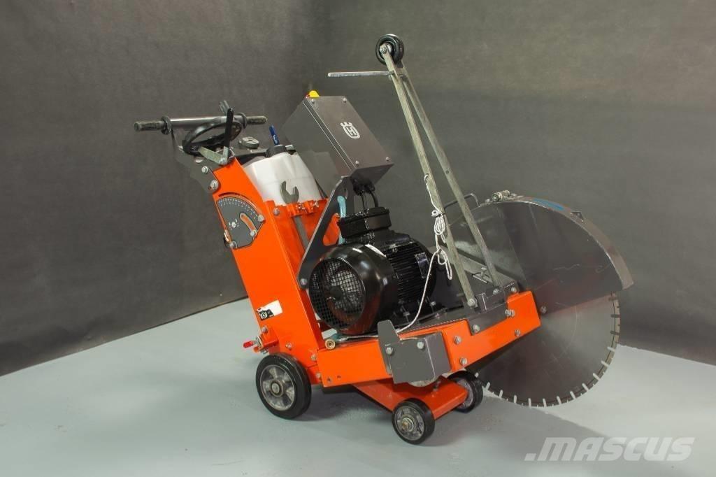 Husqvarna FS 600E Píly na betón a kameň