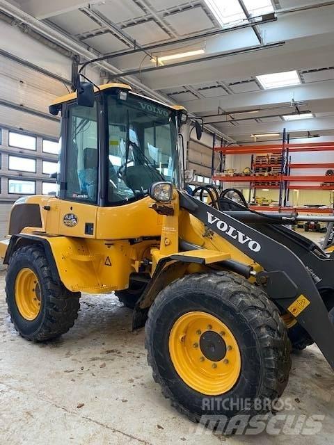 Volvo L 30 G Kolesové nakladače