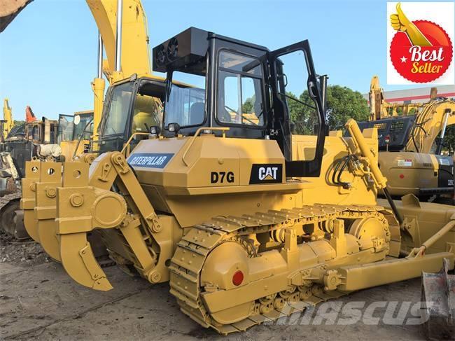 CAT D 7 G Pásové dozéry