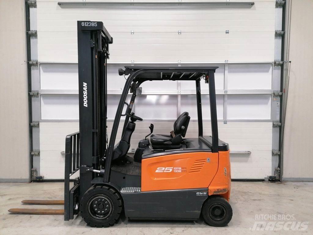 Doosan B25X-7 Akumulátorové vozíky