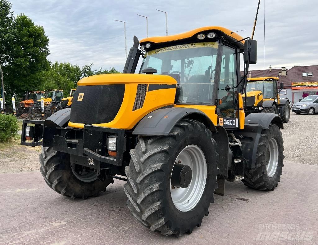 JCB Fastrac 3200 Traktory