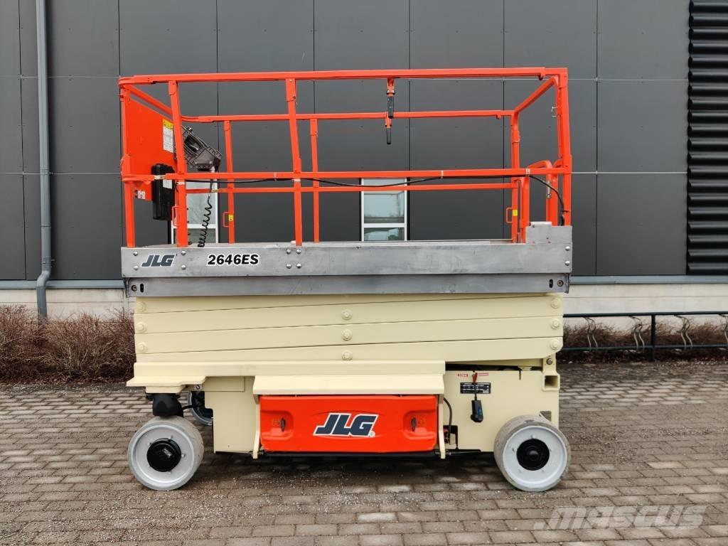 JLG Saxlift 2646 ES Vertikálne stĺpové výťahy