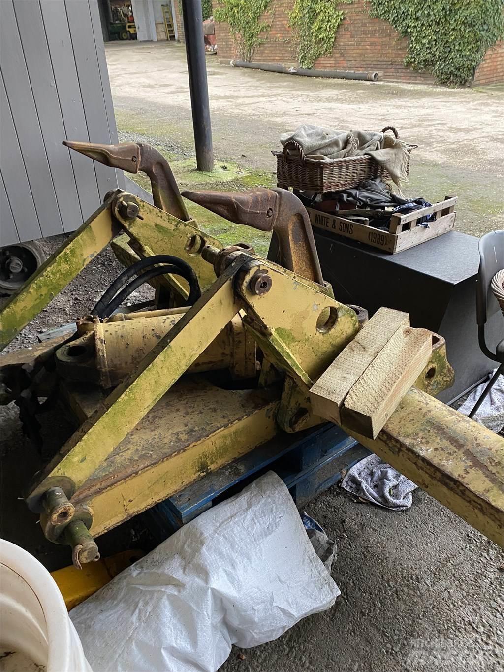 CAT D 6 D LGP Pásové dozéry