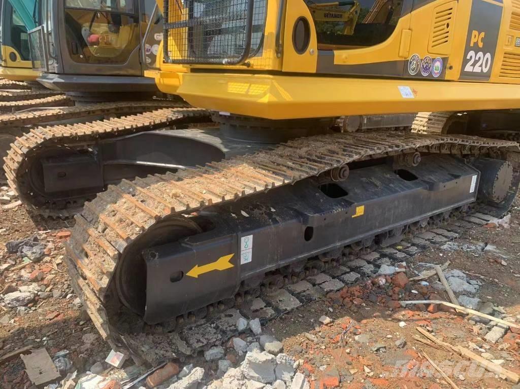 Komatsu PC 200-8 Midi rýpadlá 7 t - 12 t