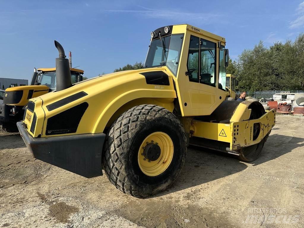 Bomag BW213-DH4 Ťahačové valce