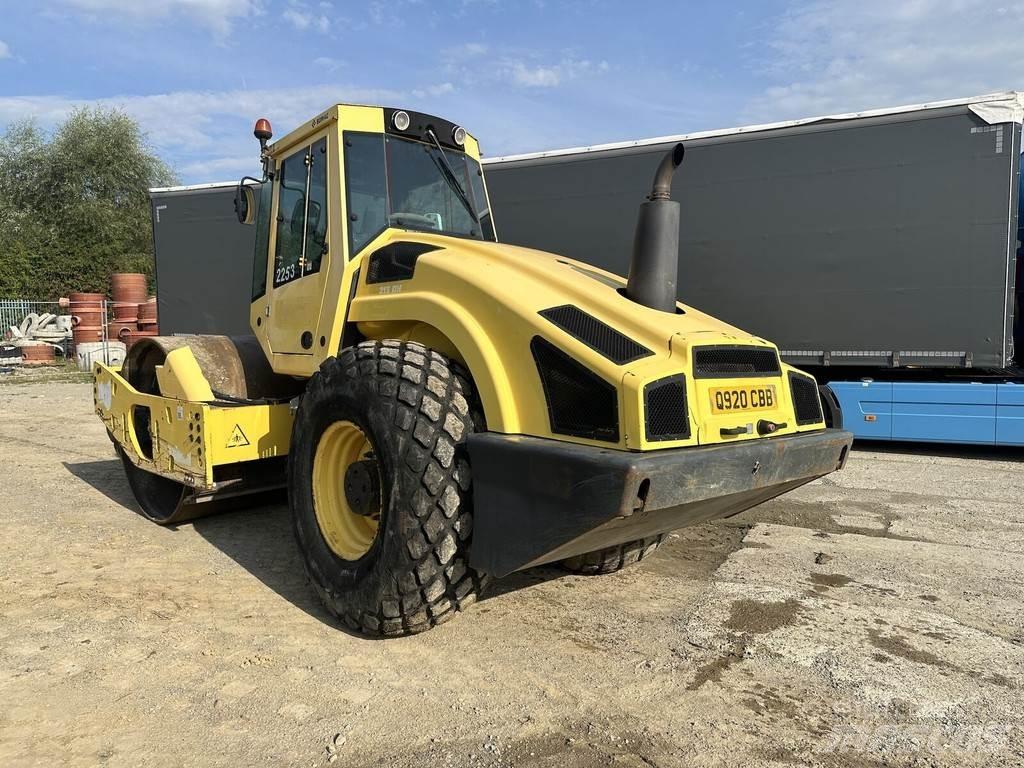 Bomag BW213-DH4 Ťahačové valce