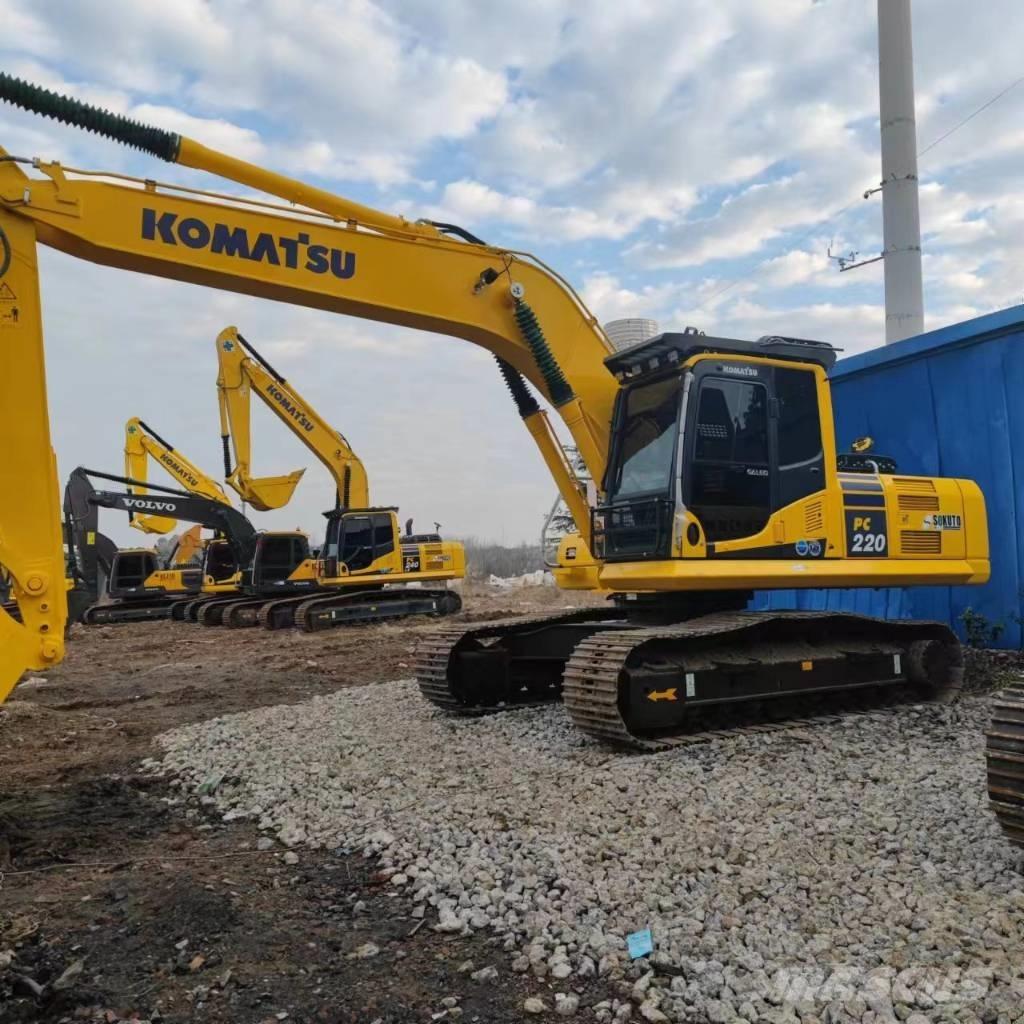 Komatsu PC 220-8 Pásové rýpadlá