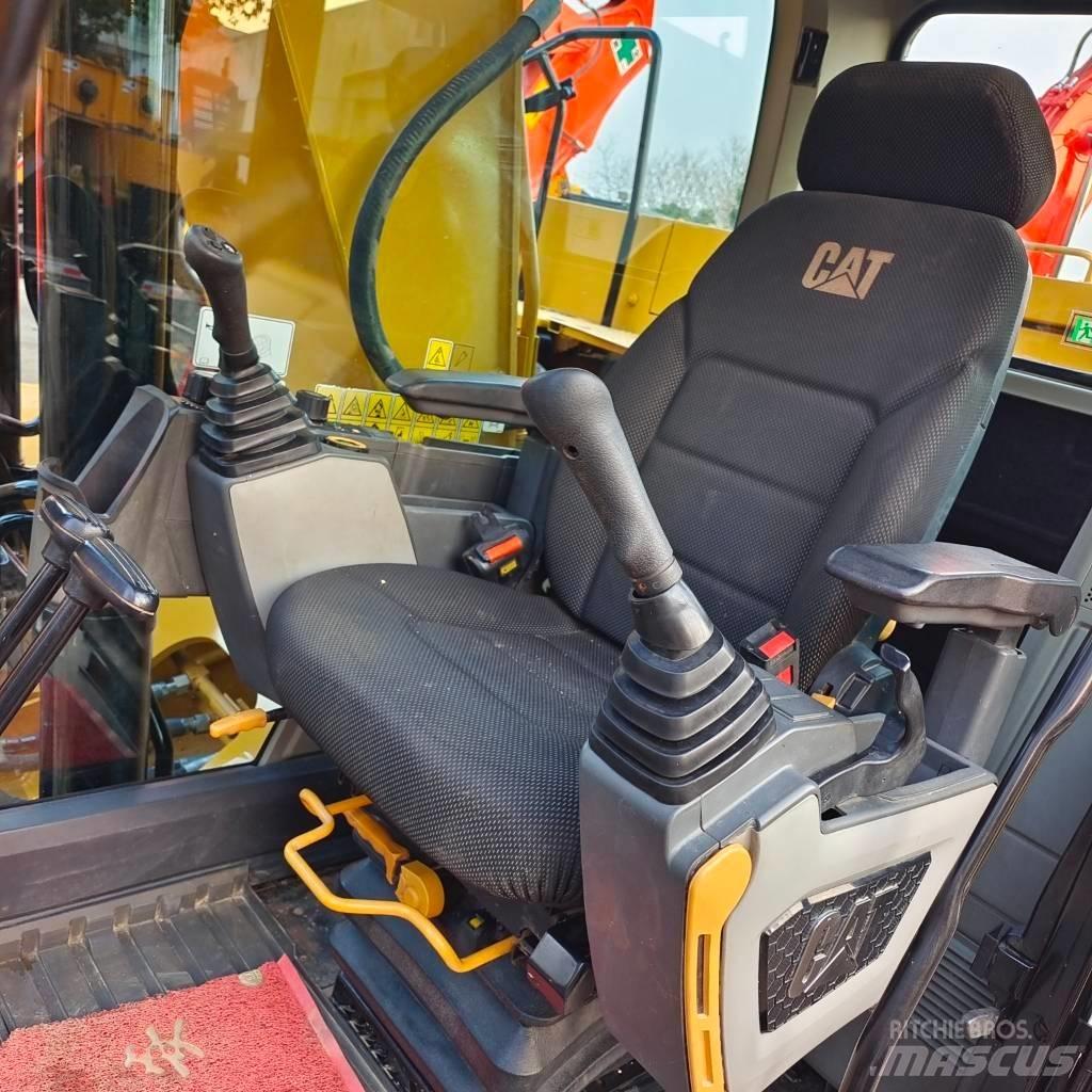 CAT 320GC Pásové rýpadlá