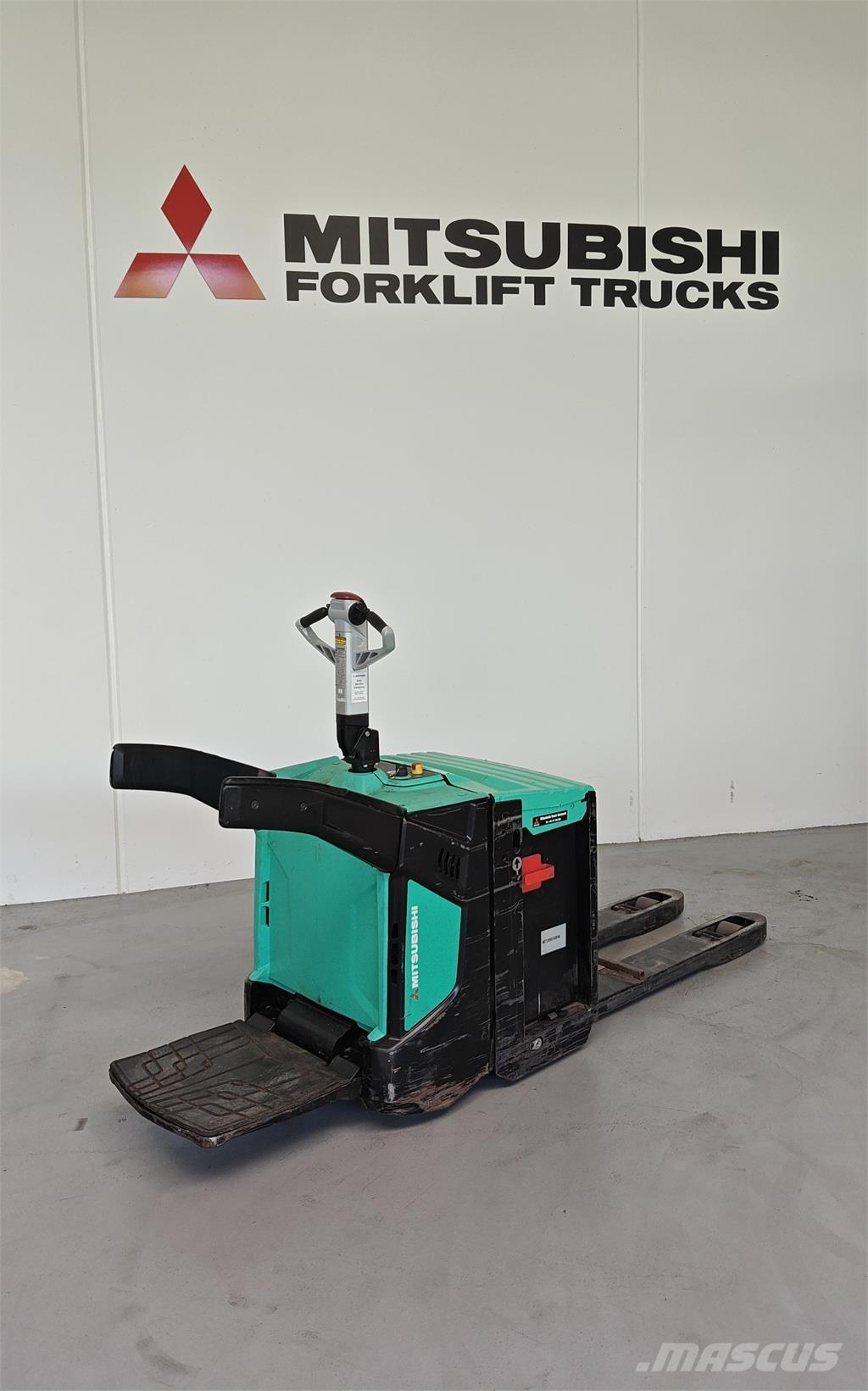 Mitsubishi PBV20N2 Vozíky s plošinou pre náklad