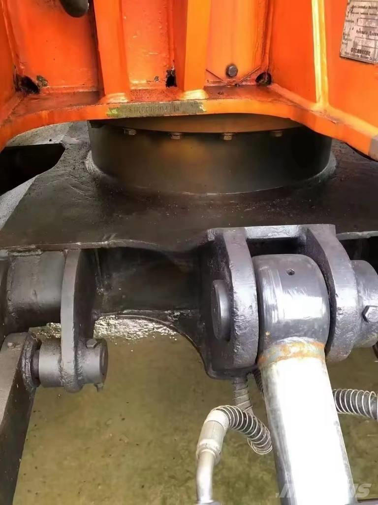 Hitachi ZX 75 Midi rýpadlá 7 t - 12 t