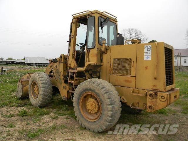 CAT 916 Kolesové nakladače