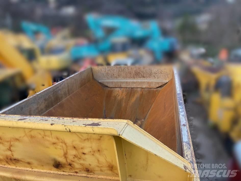 Komatsu HM 300-5E Kĺbové nákladné autá