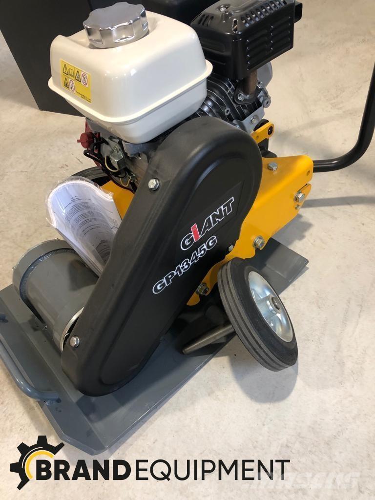 GiANT GP1345G Kompaktory