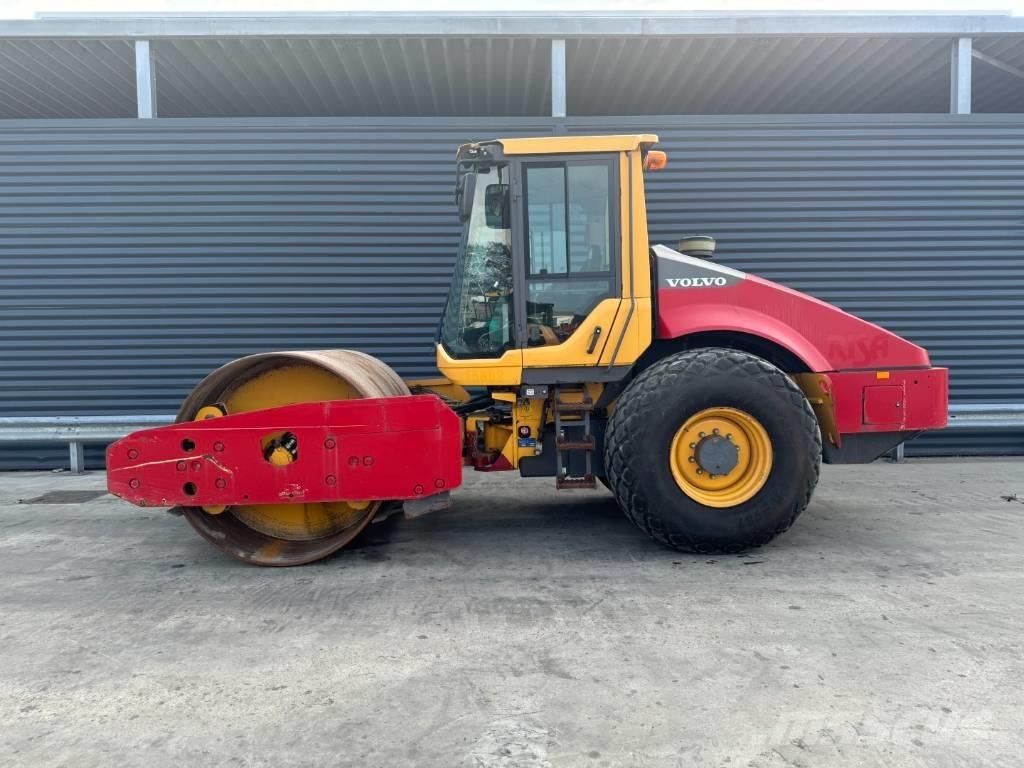 Volvo SD135B Ťahačové valce