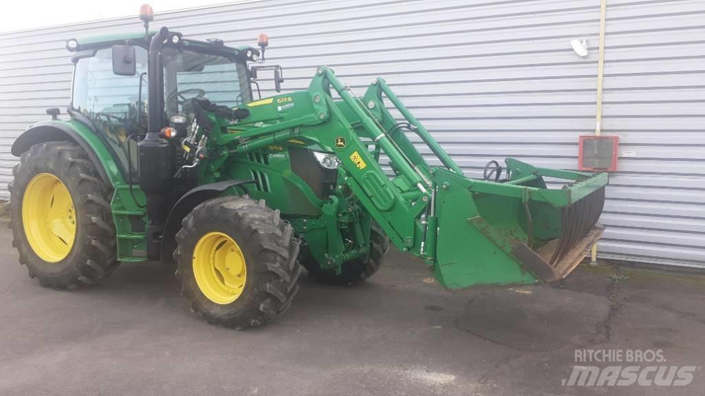 John Deere 6110 R Traktory