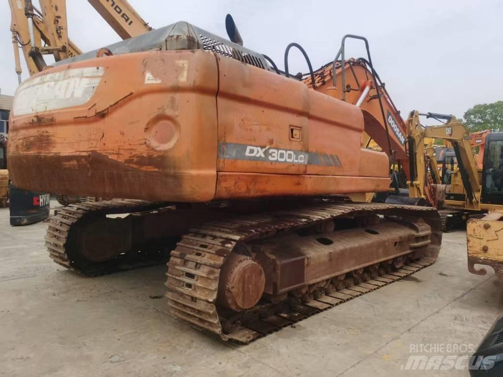 Doosan DX 300 LC Pásové rýpadlá