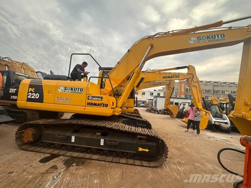 Komatsu PC 220-8 Pásové rýpadlá
