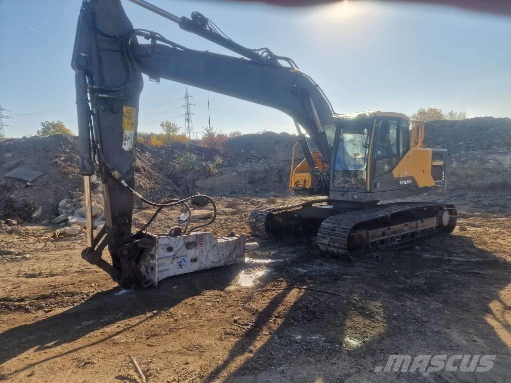 Volvo EC 220 E Pásové rýpadlá
