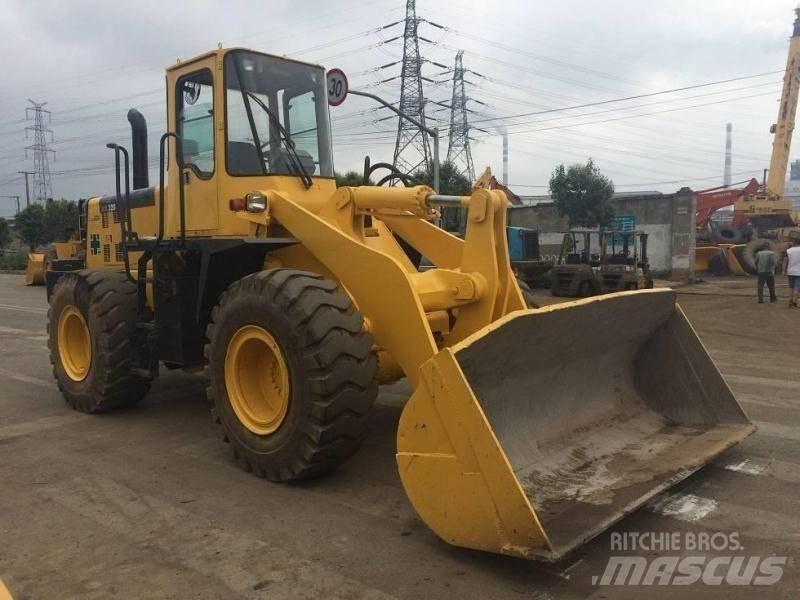 Komatsu WA 320 Rýpadlo-nakladače