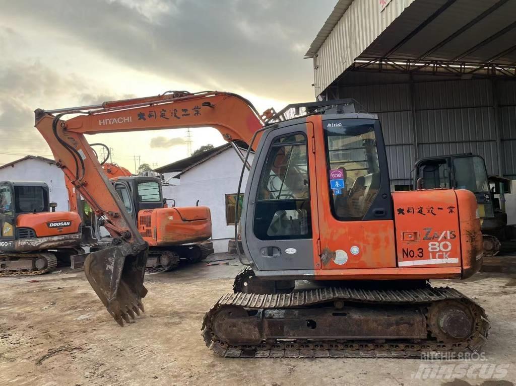Hitachi ZX 80 Pásové rýpadlá