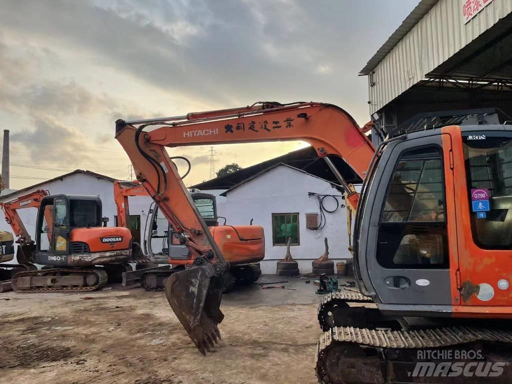 Hitachi ZX 80 Pásové rýpadlá