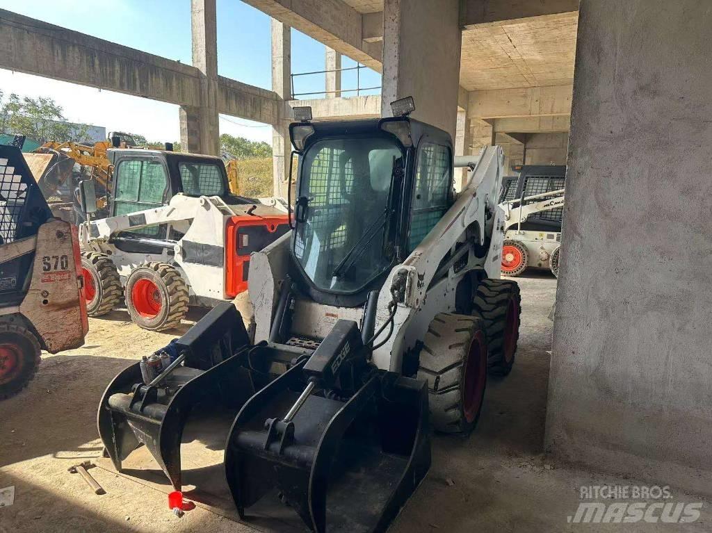 Bobcat S750 Šmykom riadené nakladače
