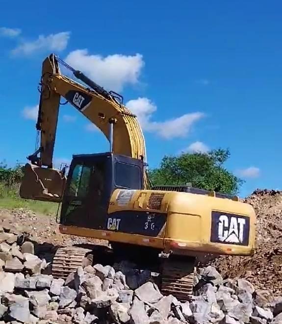 CAT 320D Pásové rýpadlá