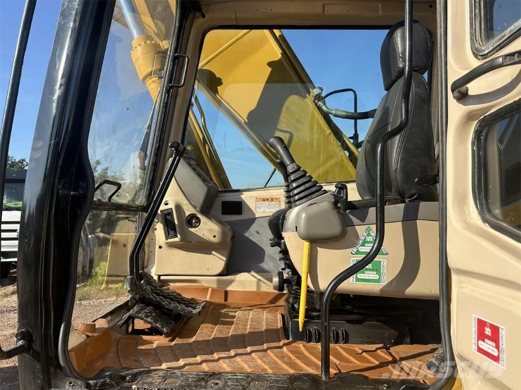CAT 320 B Pásové rýpadlá