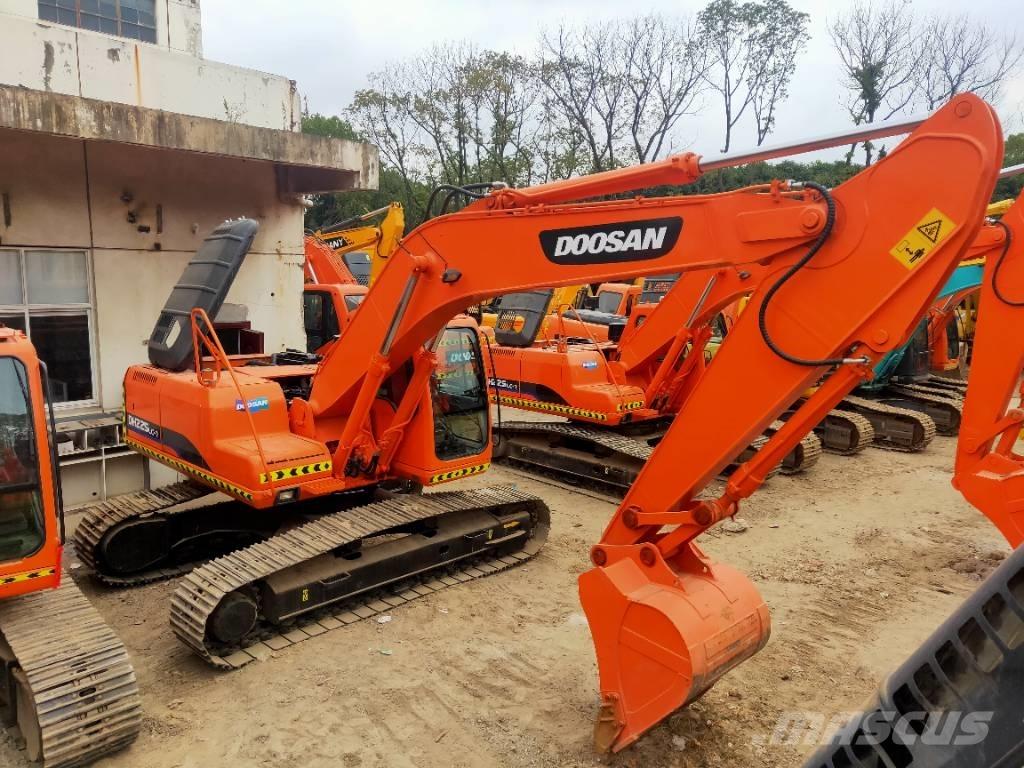 Doosan DH220LC-7 Pásové rýpadlá