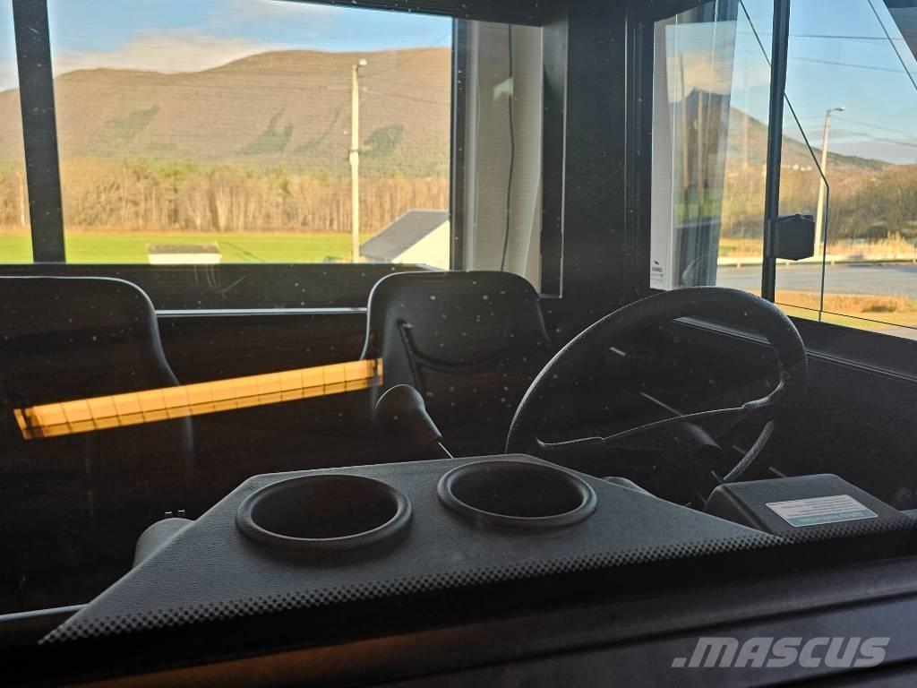 Corvus EX4 CAB Traktory