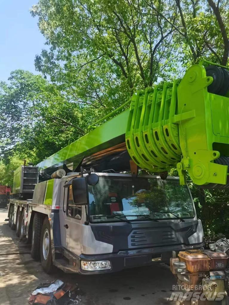 Zoomlion 220 Univerzálne terénne žeriavy