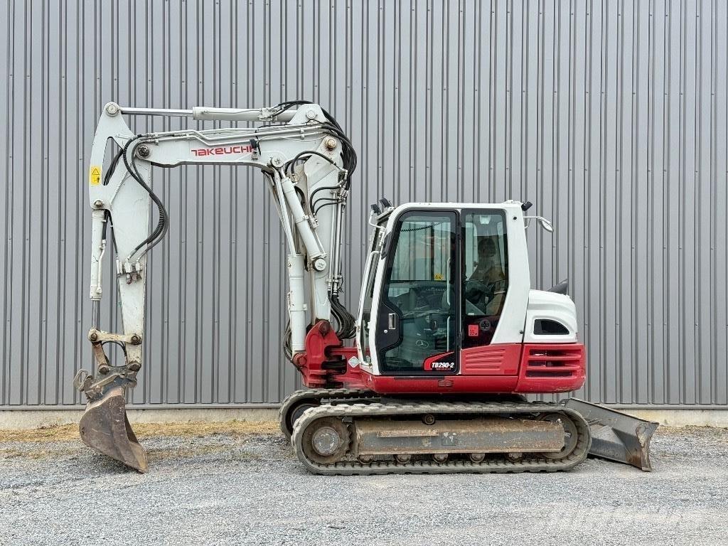 Takeuchi TB 290 Midi rýpadlá 7 t - 12 t