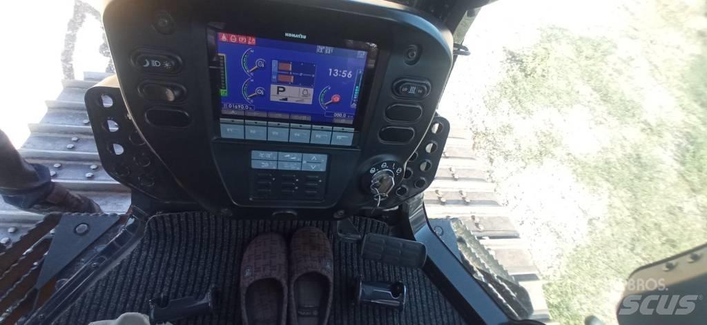 Komatsu D51EX-24 Pásové dozéry