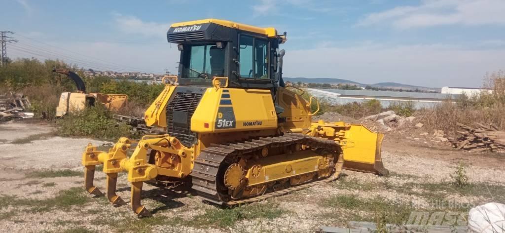 Komatsu D51EX-24 Pásové dozéry