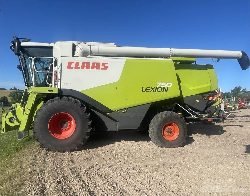 CLAAS Lexion 750 Kombinované zberacie stroje
