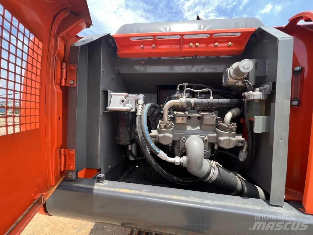 Hitachi ZX 200-6 Pásové rýpadlá