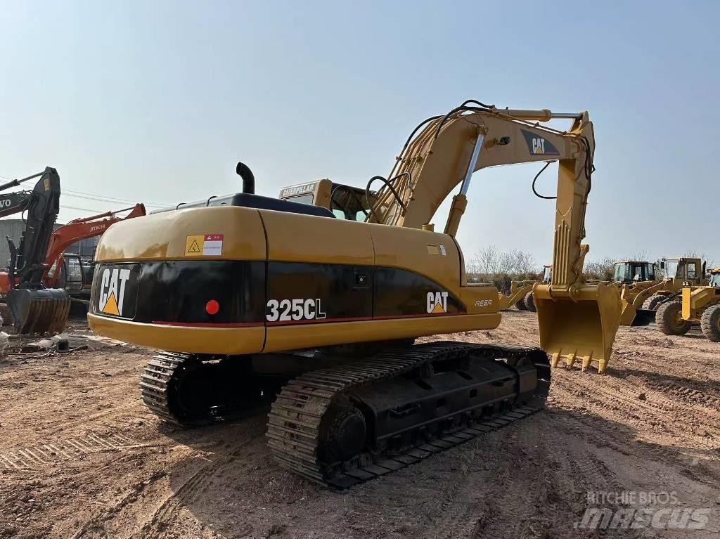 CAT 325 CL Pásové rýpadlá