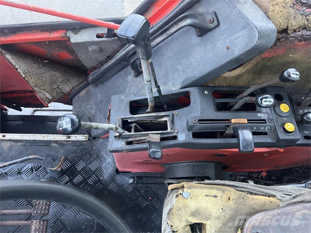 Valtra Valmet 705 Traktory