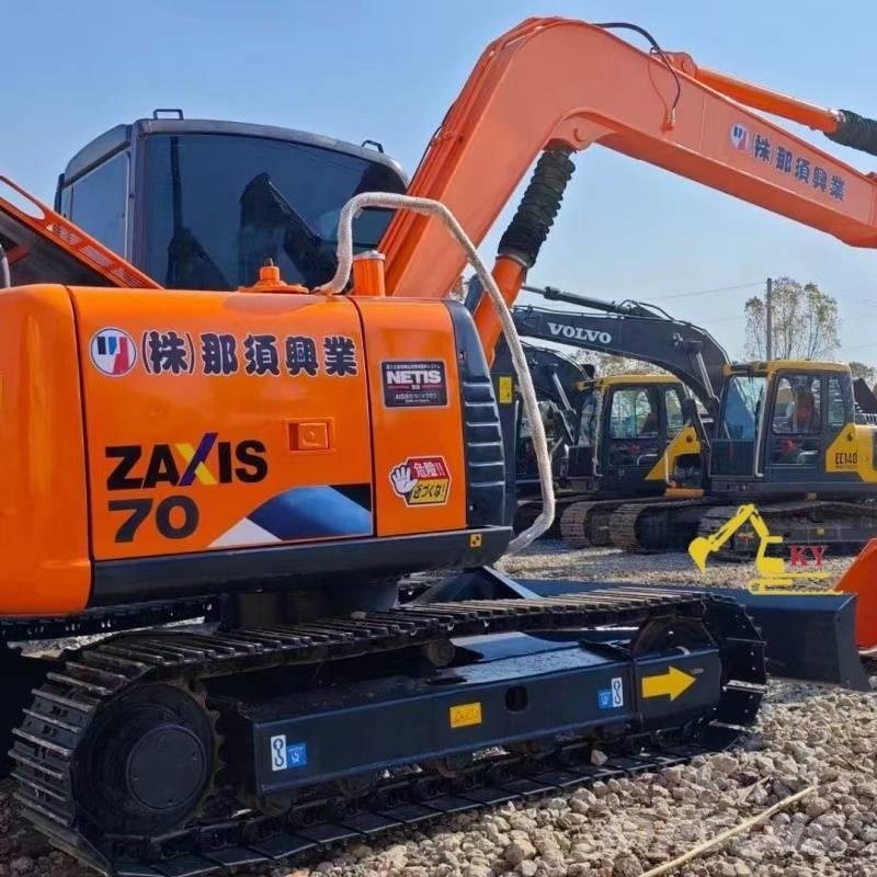 Hitachi 70 Pásové rýpadlá