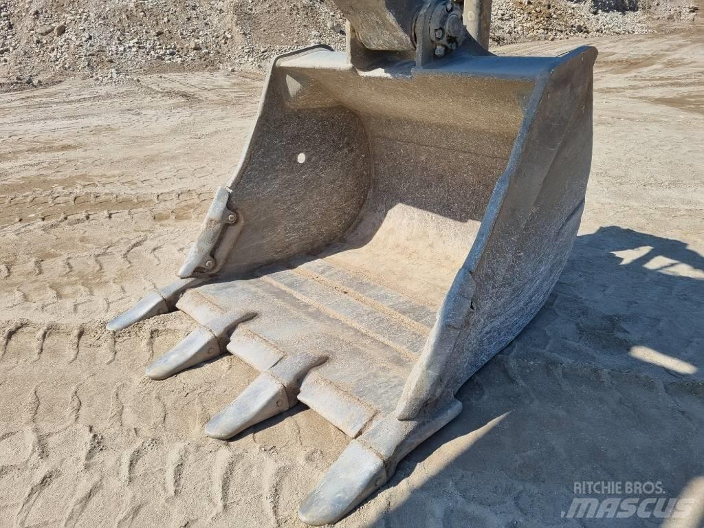 Komatsu HB 365 LC-3 Pásové rýpadlá