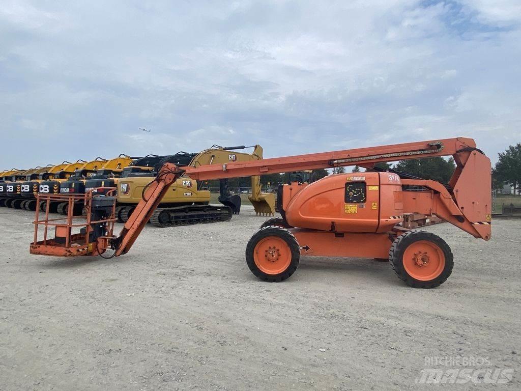 JLG 600AJ Kĺbové plošiny