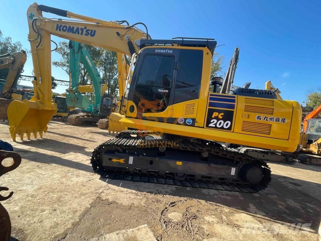 Komatsu PC 200-8 Pásové rýpadlá