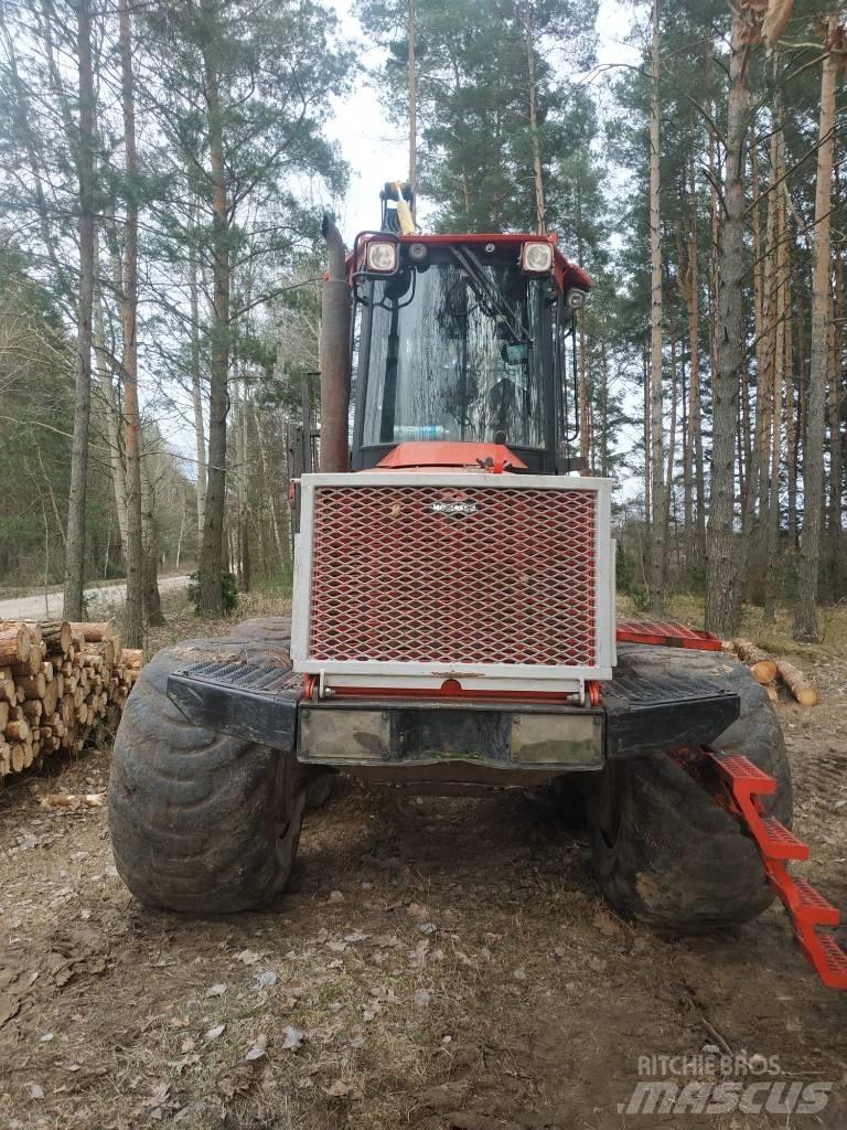 Komatsu 860.4 Lesné traktory